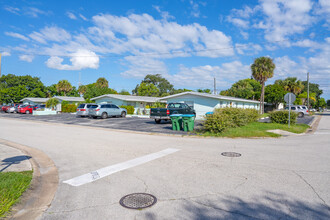 154 Johnson Ave in Cape Canaveral, FL - Building Photo - Building Photo