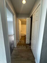 2438 Joe Ave S in Lehigh Acres, FL - Foto de edificio - Building Photo