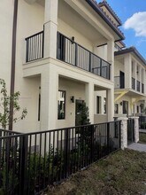 4612 NW 83rd Pkwy-Unit -4612 in Doral, FL - Building Photo - Building Photo