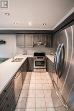 6867 SHADE HOUSE Ct in Mississauga, ON - Building Photo - Building Photo