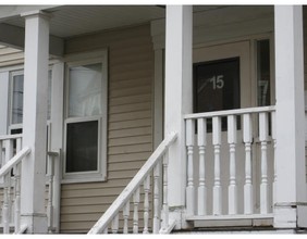 15 Morse St in Boston, MA - Foto de edificio - Building Photo