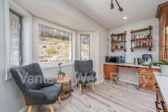 3138 Shetler Dr in West Kelowna, BC - Building Photo - Building Photo