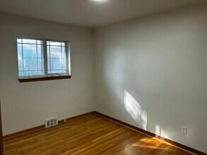 1641 Fairview Ave in Royal Oak, MI - Building Photo - Building Photo