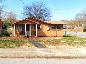 712 Meridian St in Nashville, TN - Building Photo