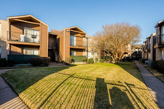 Ridge Point in Houston, TX - Foto de edificio - Building Photo