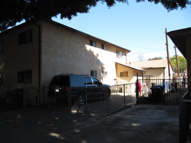 4860 Gambier St in Los Angeles, CA - Building Photo - Building Photo