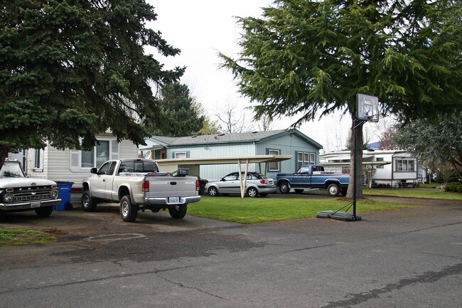 5718 NE 88th St in Vancouver, WA - Foto de edificio - Building Photo