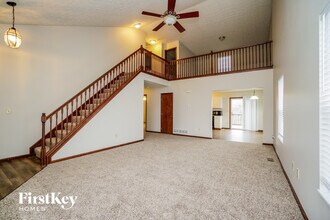 455 Dover Pond Dr in Columbus, OH - Foto de edificio - Building Photo