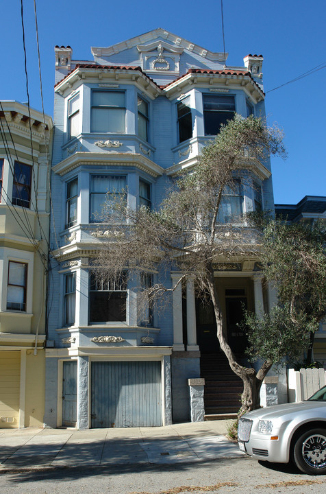 50 Walter St in San Francisco, CA - Building Photo