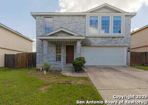 406 English Saddle in San Antonio, TX - Building Photo