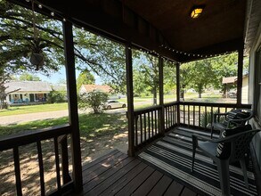 1240 E Walnut St in Cushing, OK - Building Photo - Building Photo