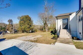 1820 Tunnel Blvd in Chattanooga, TN - Building Photo - Building Photo