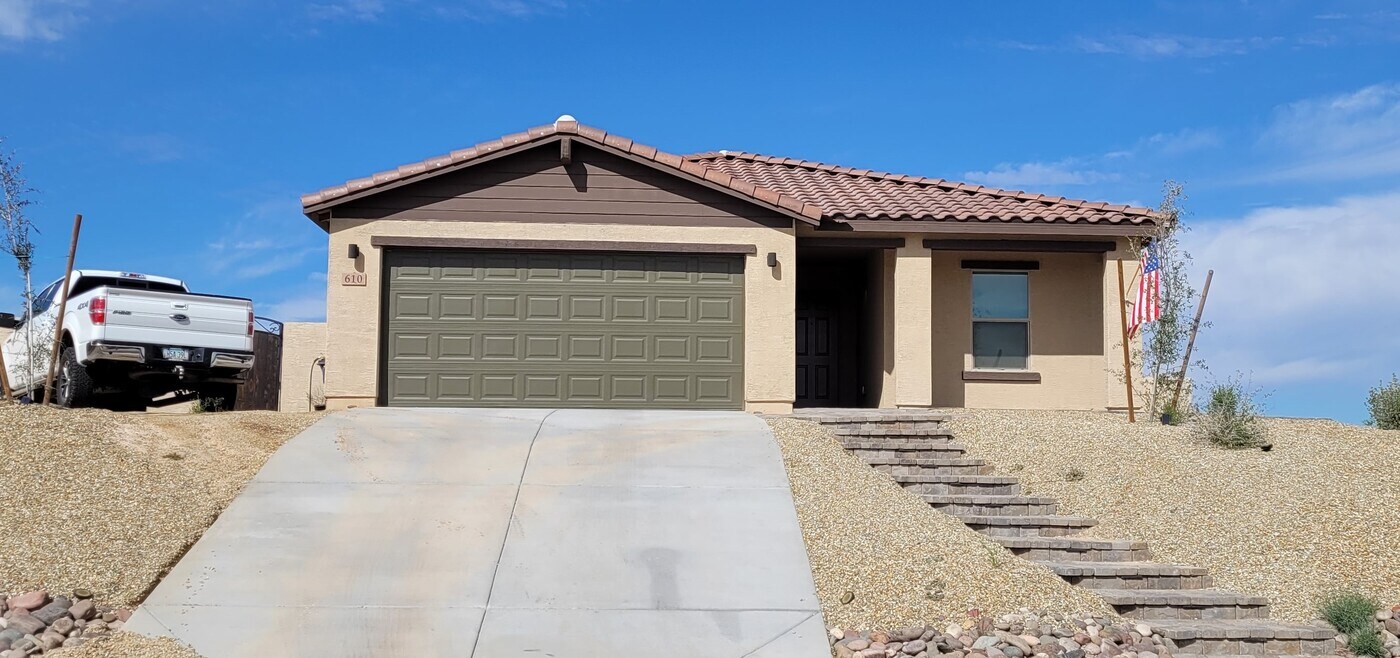 610 Vista Ridge Ct in Wickenburg, AZ - Building Photo