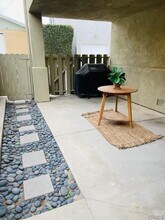 710 1/2 Marigold Ave in Newport Beach, CA - Building Photo - Building Photo