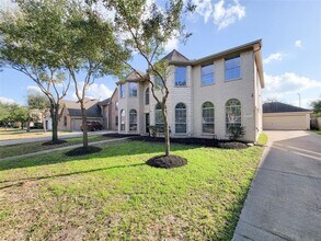 21007 Bright Lake Bend Ct in Richmond, TX - Building Photo - Building Photo