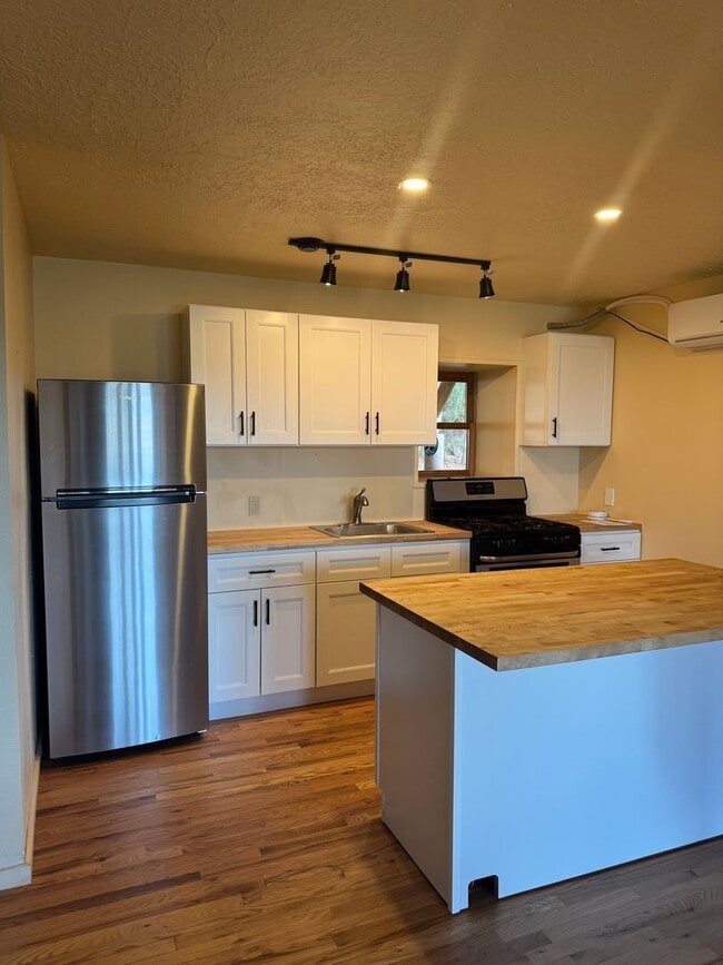 property at 53 Sandia Haven Dr