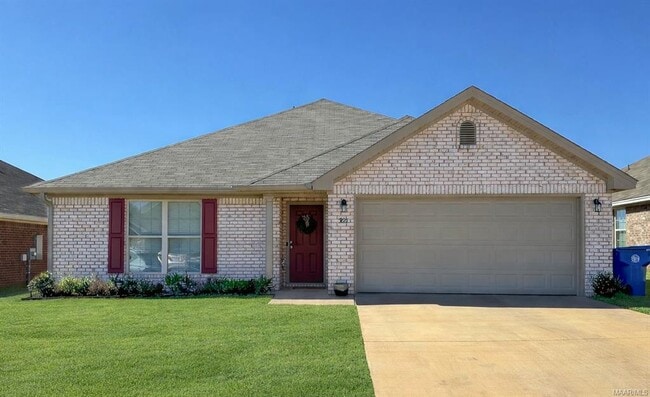 221 Dawsons Ml Wy in Prattville, AL - Foto de edificio - Building Photo