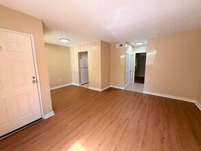 1530 Live Oak Dr in Tallahassee, FL - Building Photo - Building Photo