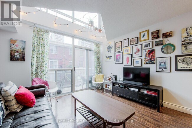 property at 1029 King St W