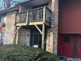 263 River Ave in Patchogue, NY - Building Photo