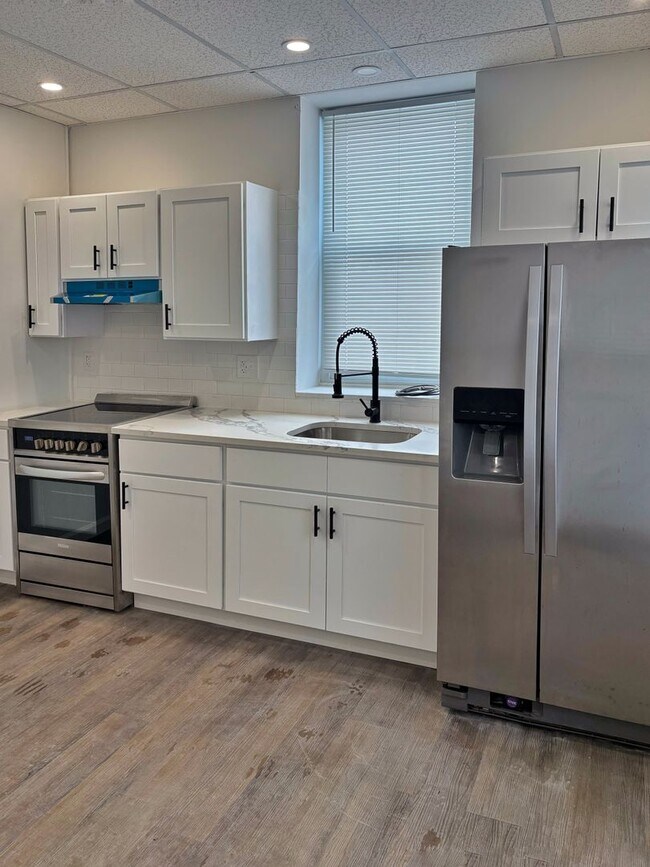 1002 S 6th St in Allentown, PA - Building Photo - Building Photo