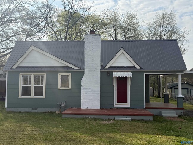 2302 Andrew Jackson Way NE in Huntsville, AL - Building Photo - Building Photo