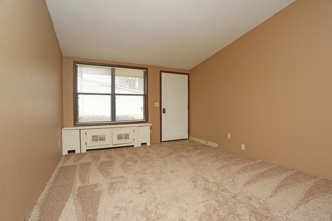 Cedarwood in Lexington, KY - Building Photo - Interior Photo