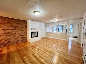 337 Beacon St, Unit 1 in Boston, MA - Building Photo