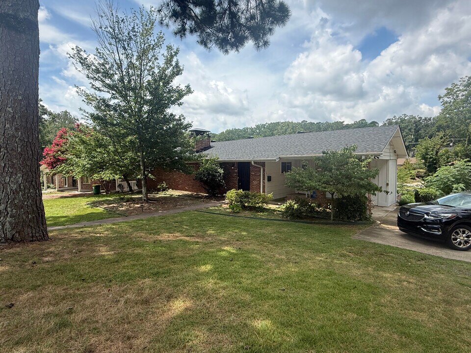 147 Jewell Rd in Little Rock, AR - Building Photo