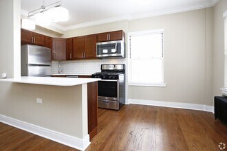 901 W Argyle St in Chicago, IL - Building Photo - Building Photo