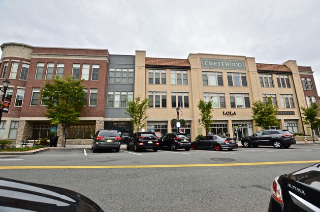 The Avenue at Crestwood in Tuckahoe, NY - Foto de edificio - Building Photo