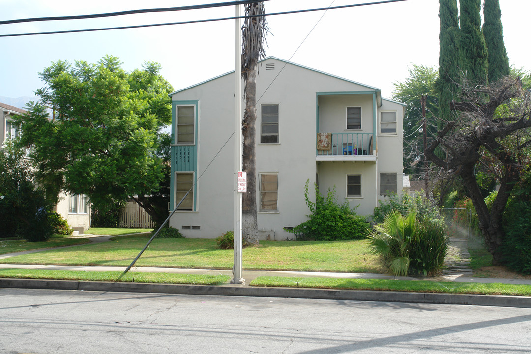 1808-1814 Scott Rd in Burbank, CA - Building Photo