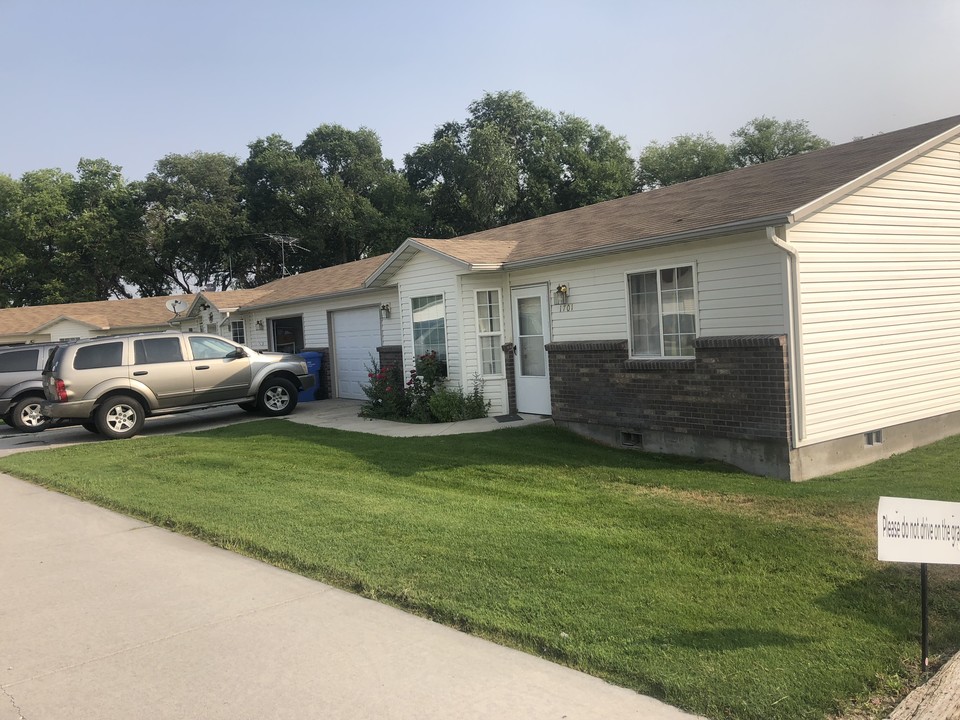 Mountain View Apartments in Mccammon, ID - Building Photo