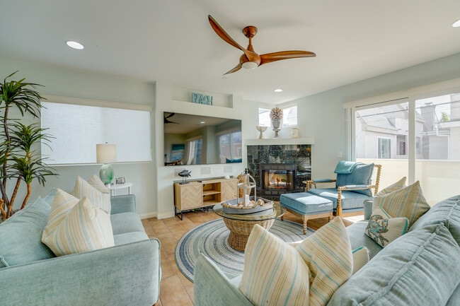 property at 817 Ostend Ct