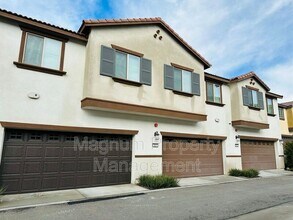 24120 Dolcetto Ave in Murrieta, CA - Building Photo - Building Photo
