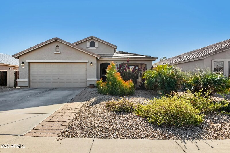 1537 E Alba Dr in Casa Grande, AZ - Building Photo