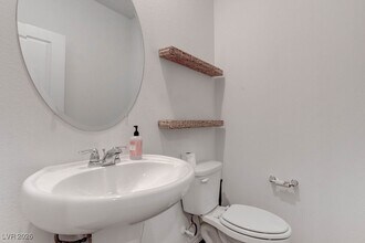 10269 Lofty Knl St in Las Vegas, NV - Building Photo - Building Photo