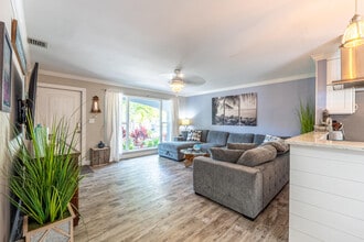 400 Pittsburgh Dr in Jupiter, FL - Building Photo - Building Photo