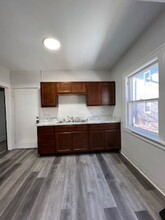 1562 Ivydale Rd in Cleveland Heights, OH - Building Photo - Building Photo