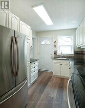 359 Ridout St S in London, ON - Building Photo - Building Photo
