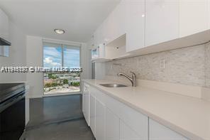 1688 West Ave in Miami Beach, FL - Building Photo - Building Photo