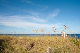 4051 N Ocean Dr in Fort Lauderdale, FL - Building Photo