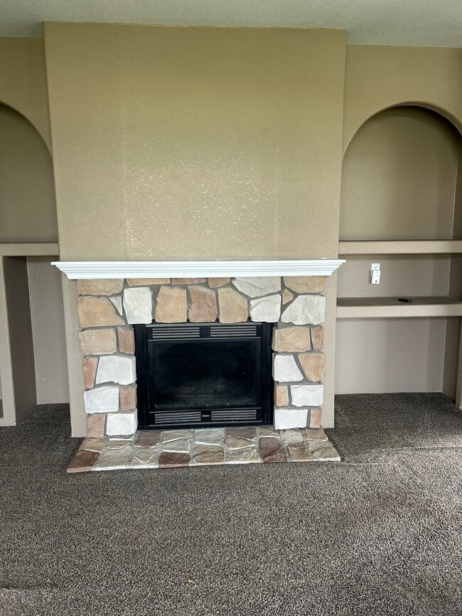 2500 Old Stage Rd in Dillon, MT - Building Photo - Building Photo
