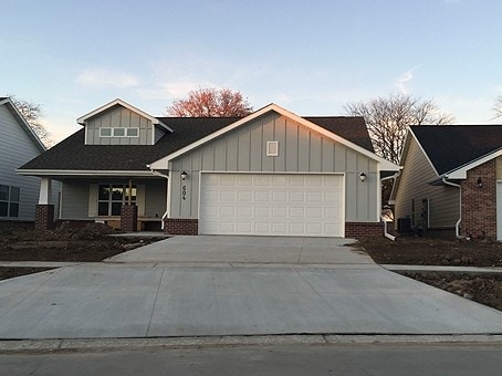 Jack Estates in Waverly, NE - Building Photo