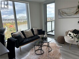 510-3079 TRAFALGAR Road in Oakville, ON - Building Photo