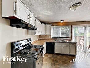 6832 Chilham Dr in Florissant, MO - Building Photo - Building Photo