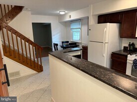 470 Dresher Rd in Horsham, PA - Building Photo