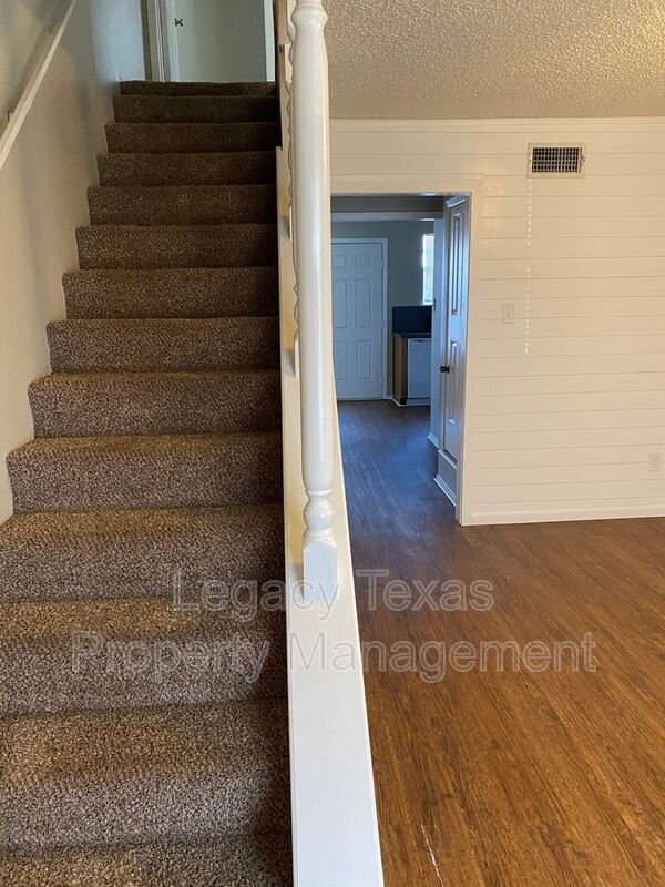 1407 Courtney Pl in Cleburne, TX - Building Photo - Building Photo