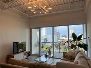 332 Cocoanut Ave in Sarasota, FL - Foto de edificio - Building Photo