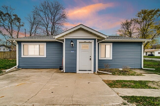 property at 542 S Wayne St